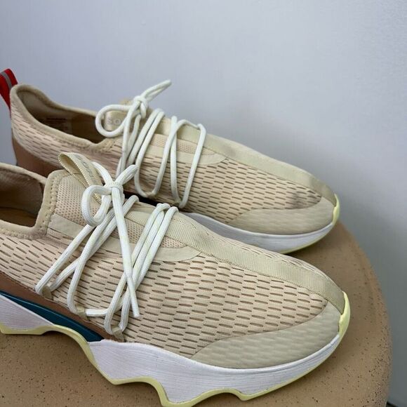 Sorel Women's Kinetic™ Impact II Lace Sneaker Bleached Ceramic / Endive - Picture 4 of 15